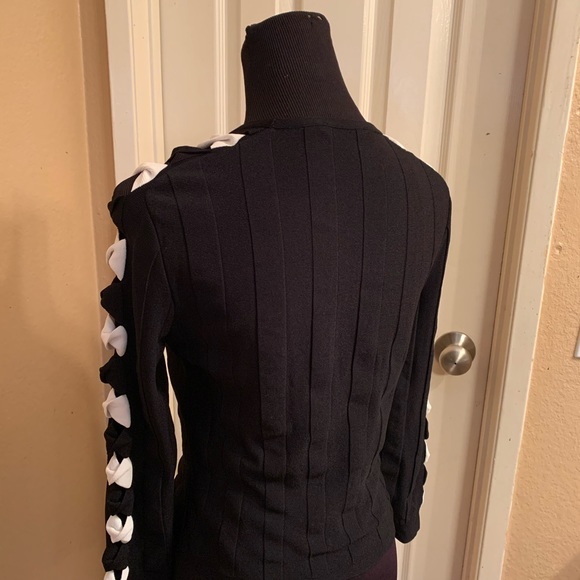 Alexander McQueen knit bow sweater - Picture 3 of 15